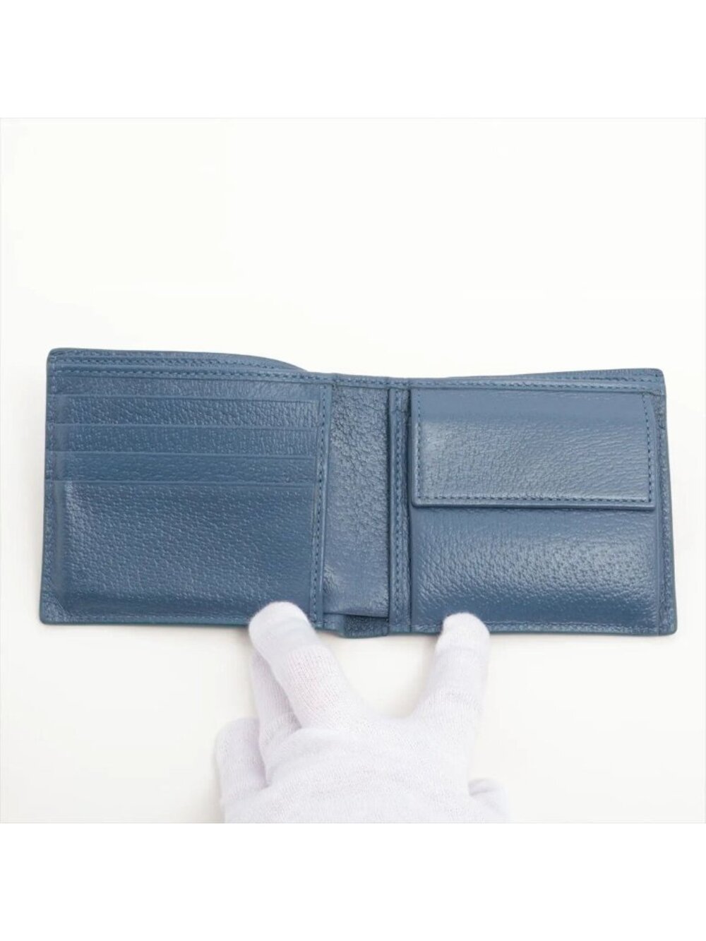 Gucci GG Supreme Leather Bifold Wallet Compact - Picture 3 of 10